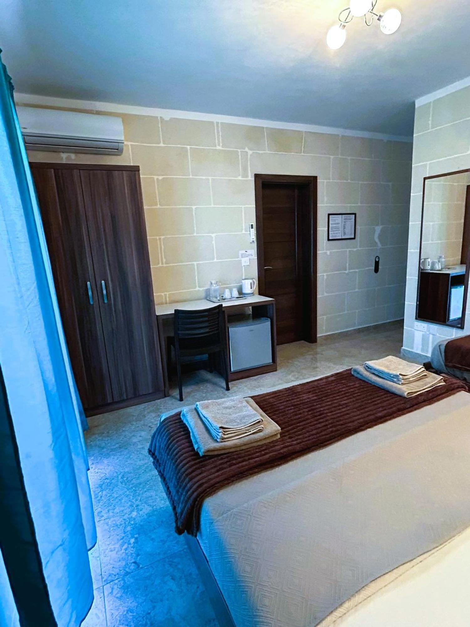 Bed and Breakfast Twenty9Th Nadur Esterno foto