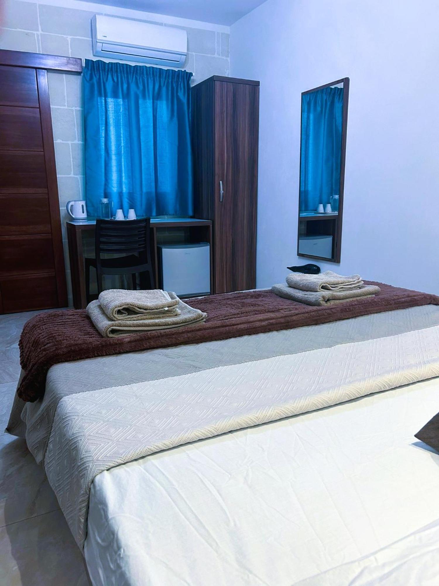 Bed and Breakfast Twenty9Th Nadur Esterno foto